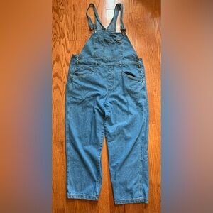 Men’s size 18, St John’s Bay, denim overalls.